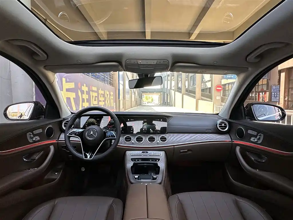 Mercedes-Benz E-Class 2021 — фото 11