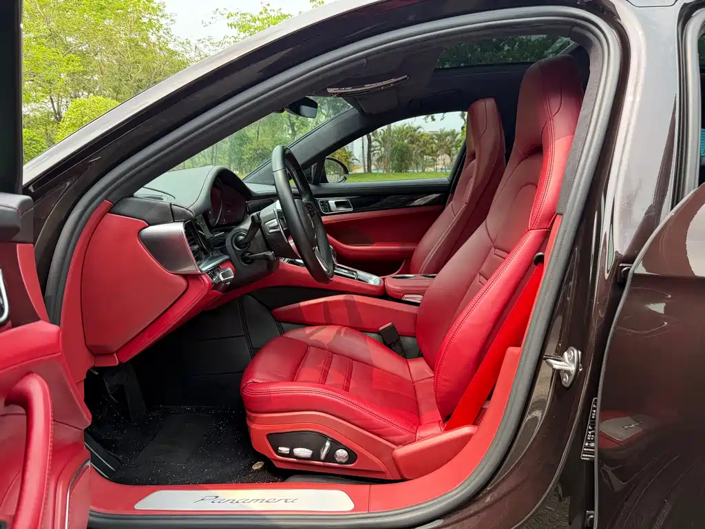 Porsche Panamera 2018 — фото 14