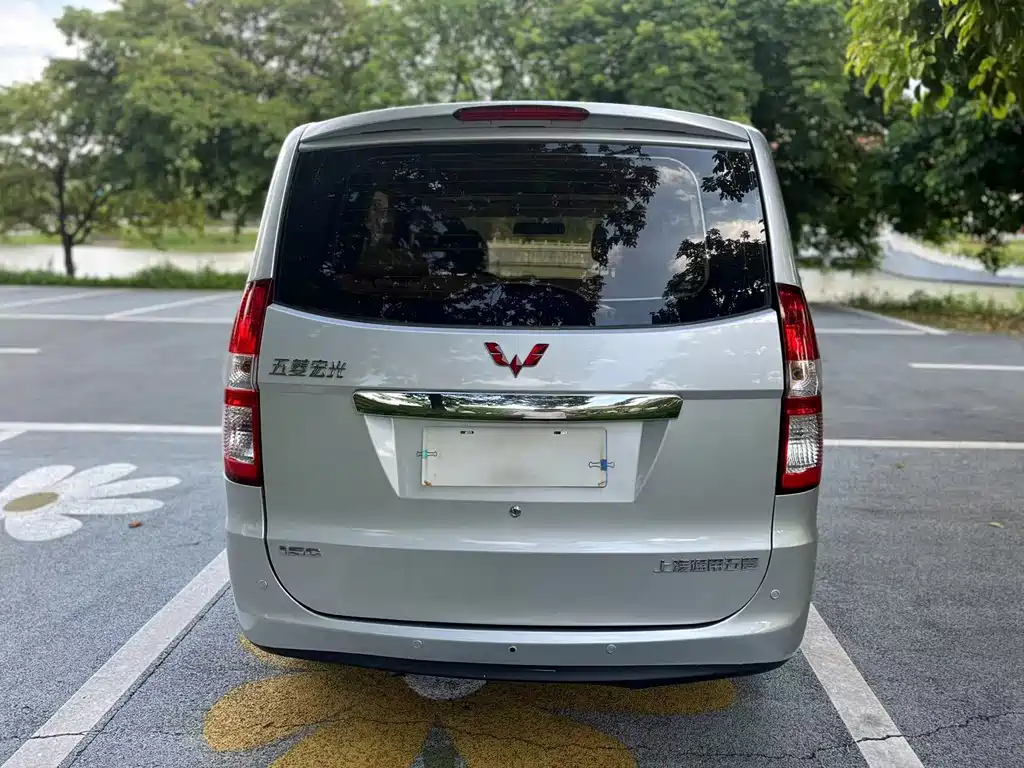 Wuling Hongguang 2014 — фото 17