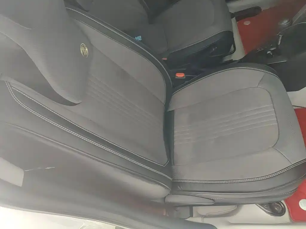 Toyota Yaris L 2017 — фото 25
