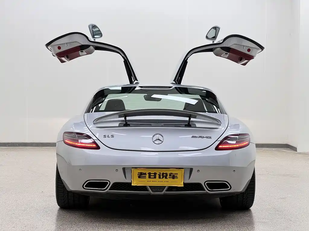 Mercedes-Benz SLS AMG 2011 — фото 7
