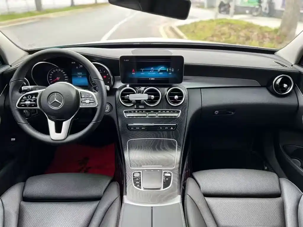 Mercedes-Benz C-Class 2019 — фото 6
