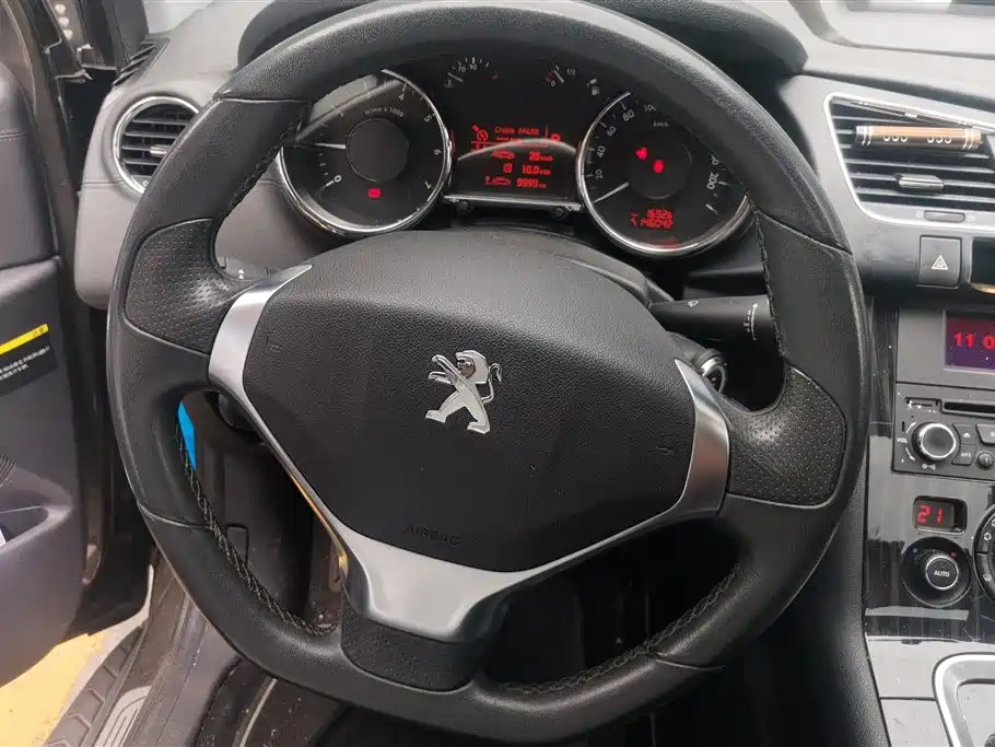 Peugeot 3008 2014 — фото 15