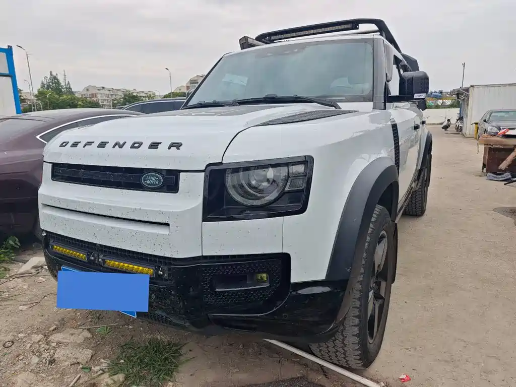 Land Rover Defender 2021