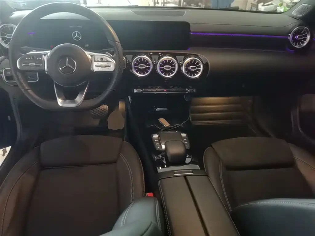 Mercedes-Benz A-Class 2021 — фото 10
