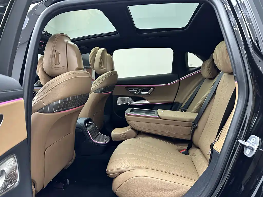 Mercedes-Benz E-Class 2026 — фото 10