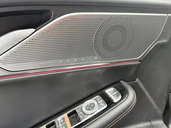Lincoln Z 2022
