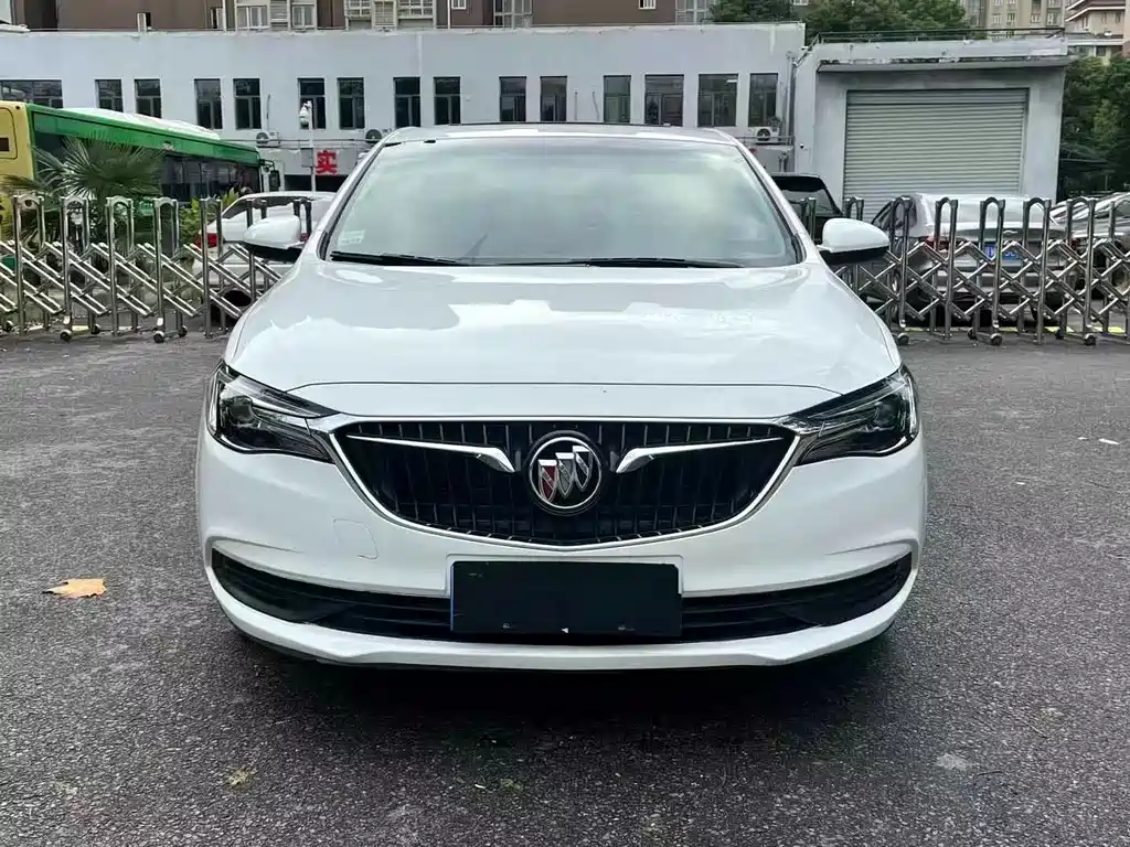 Buick Excelle 2021 — фото 2