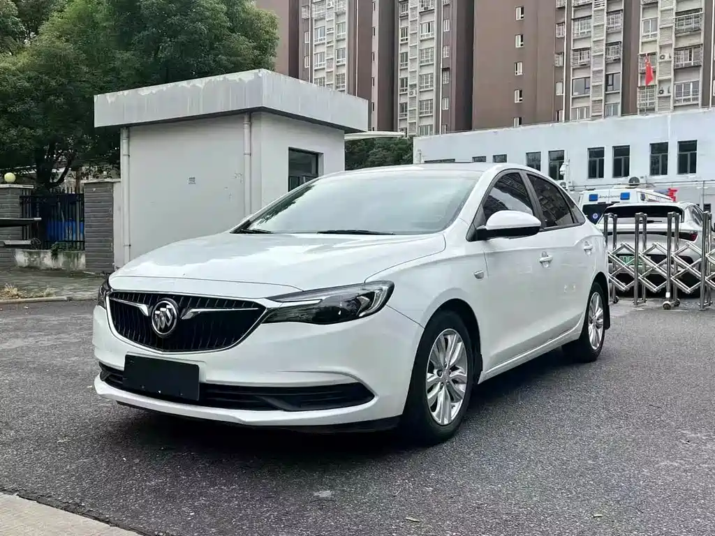 Buick Excelle 2021 — фото 1