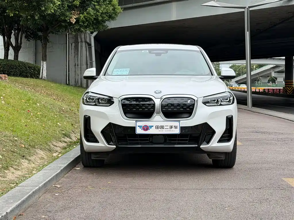BMW iX3 2023 — фото 2