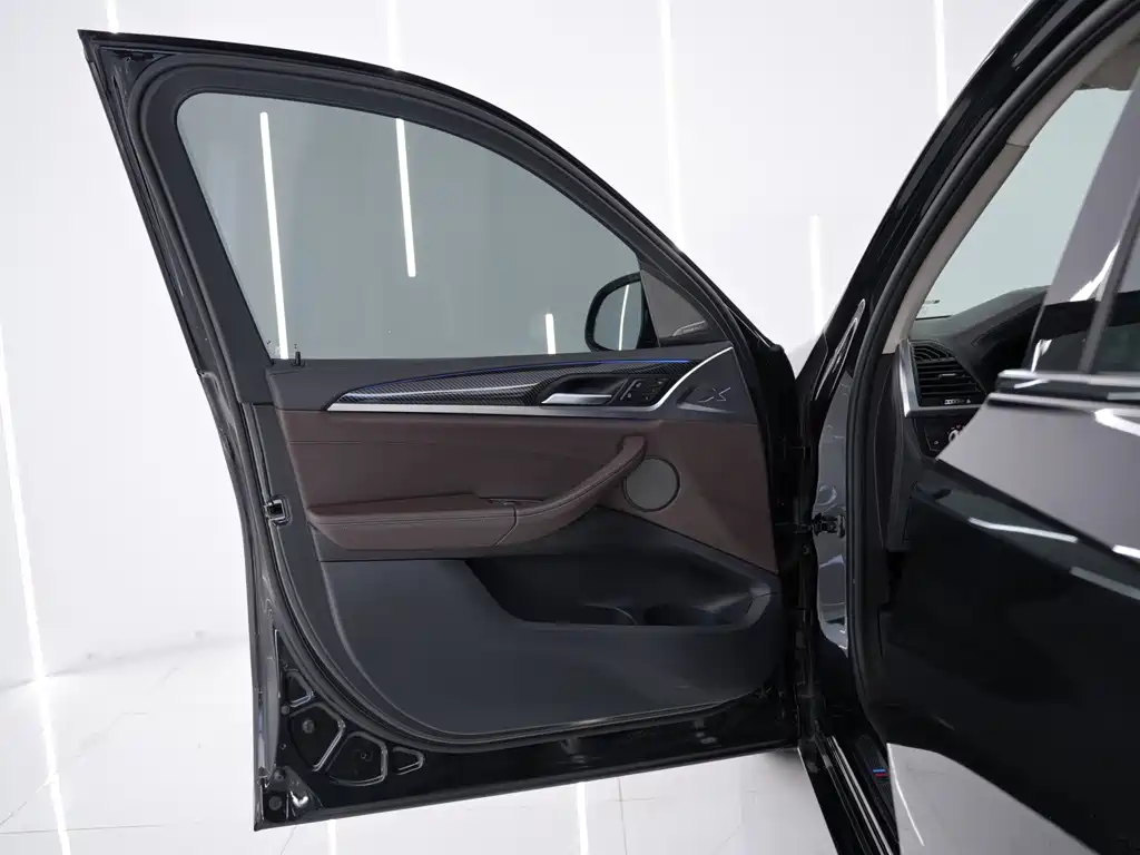BMW X3 2021 — фото 4
