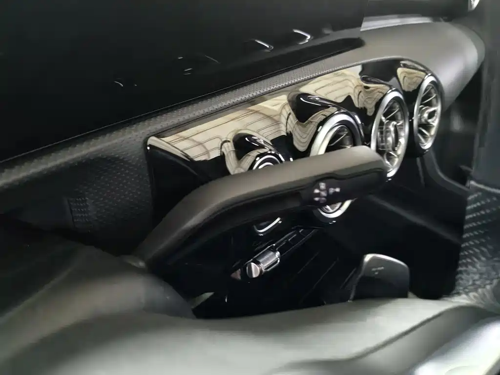 Mercedes-Benz A-Class 2021 — фото 15