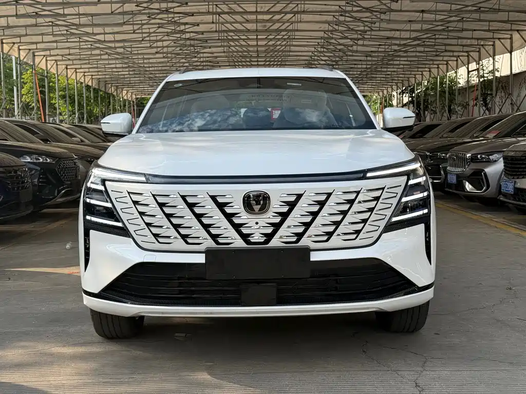 Changan CS75 PLUS 2026 — фото 2