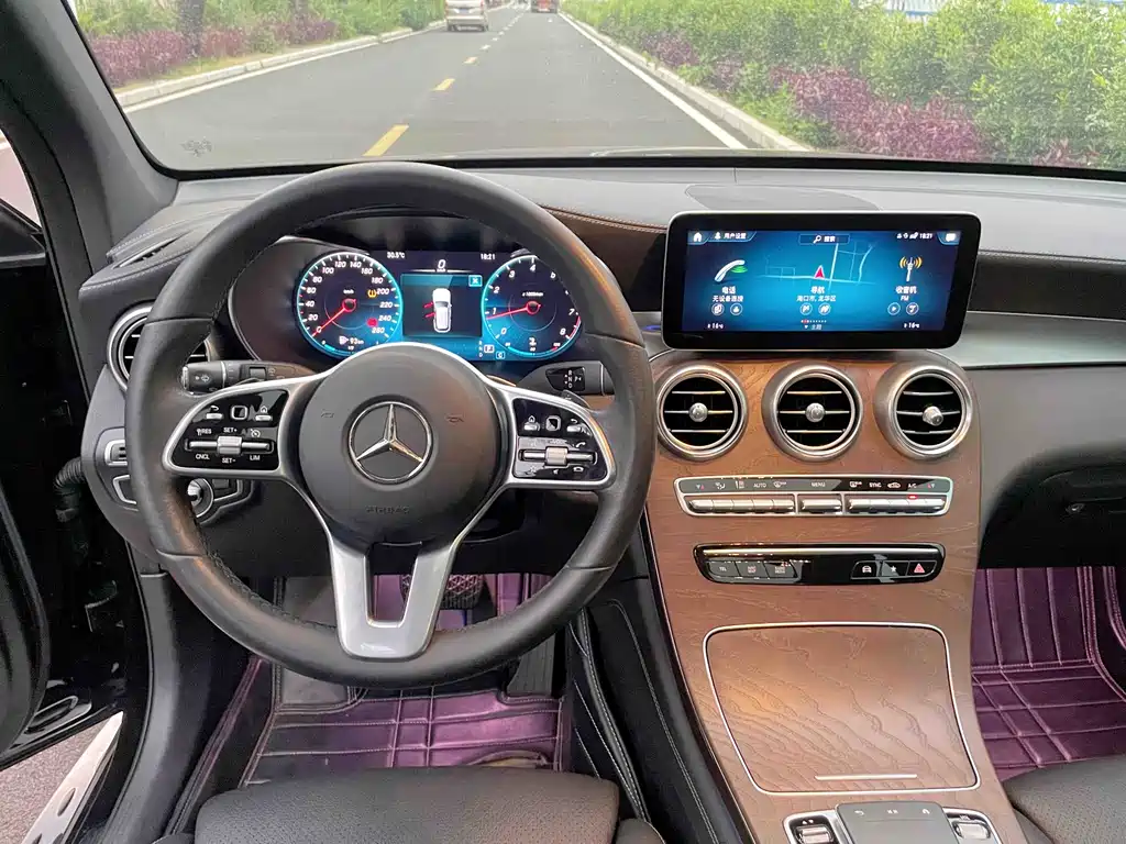 Mercedes-Benz GLC 2019 — фото 20