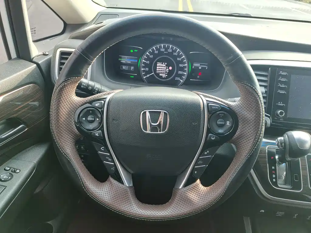 Honda Odyssey 2021 — фото 10