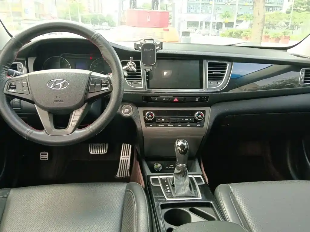 Hyundai Mistra 2015 — фото 13