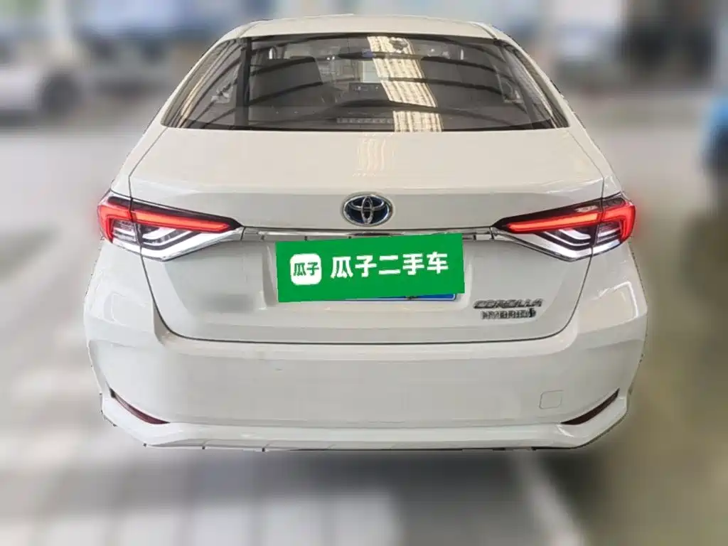 Toyota Corolla 2023 — фото 10