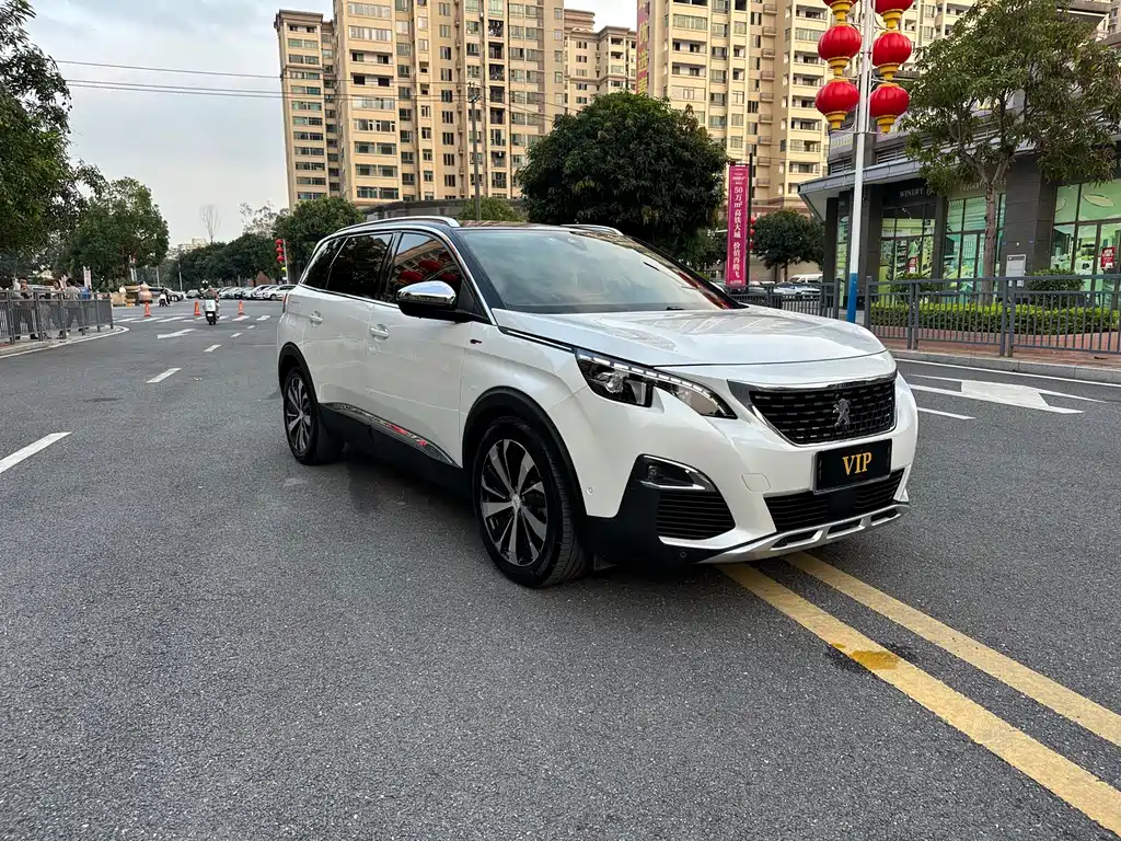 Peugeot 5008 2017 — фото 3