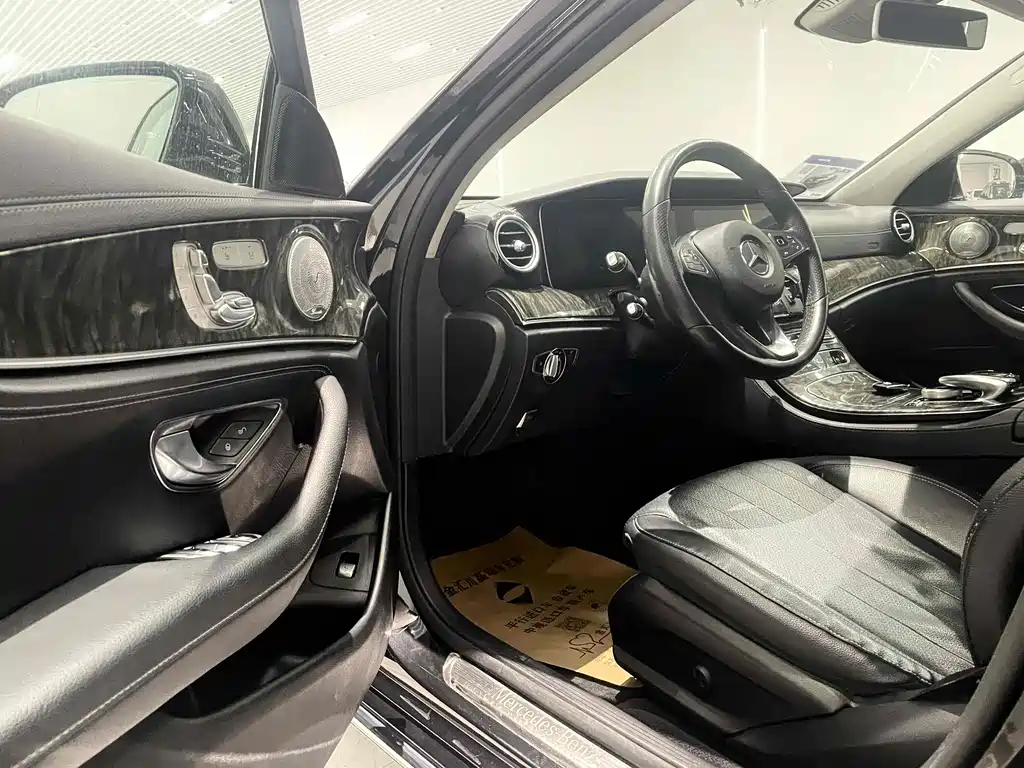 Mercedes-Benz E-Class 2017 — фото 2