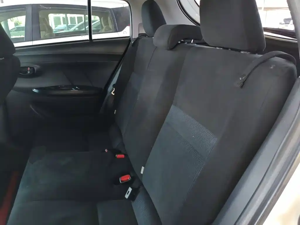 Toyota Yaris L 2018 — фото 17