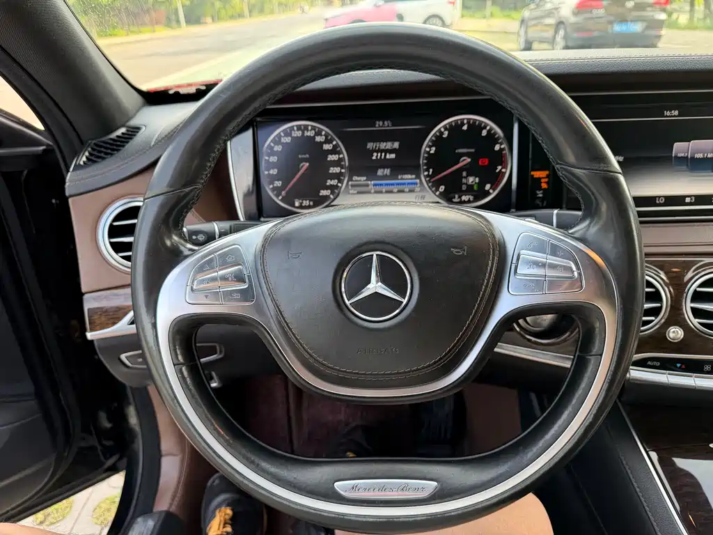 Mercedes-Benz S-Class 2015 — фото 15