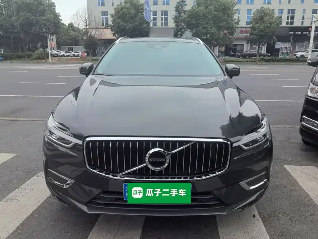 Volvo XC60 2020 — фото 3
