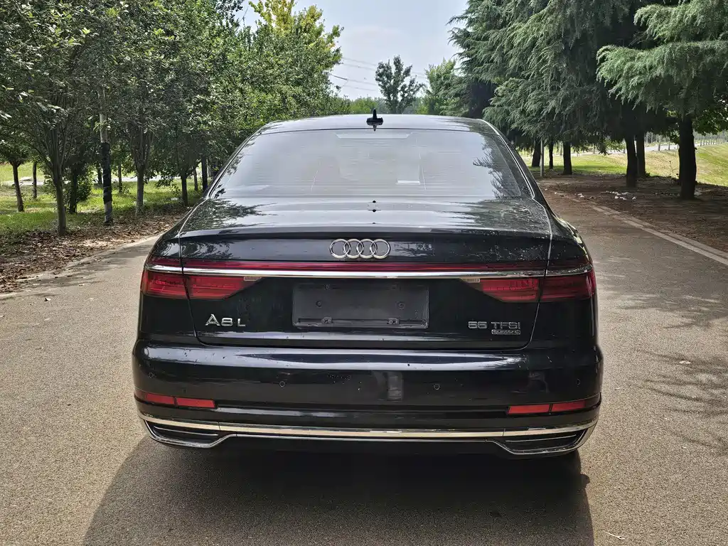 Audi A8 2020 — фото 8