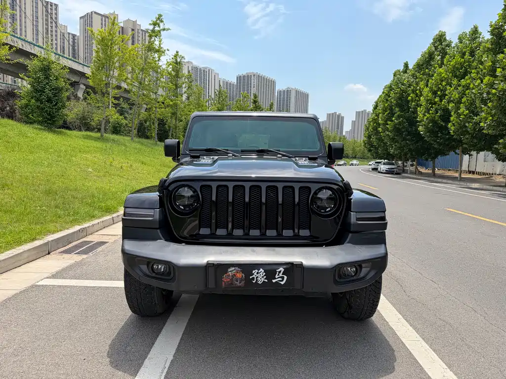 Jeep Wrangler 2019 — фото 2