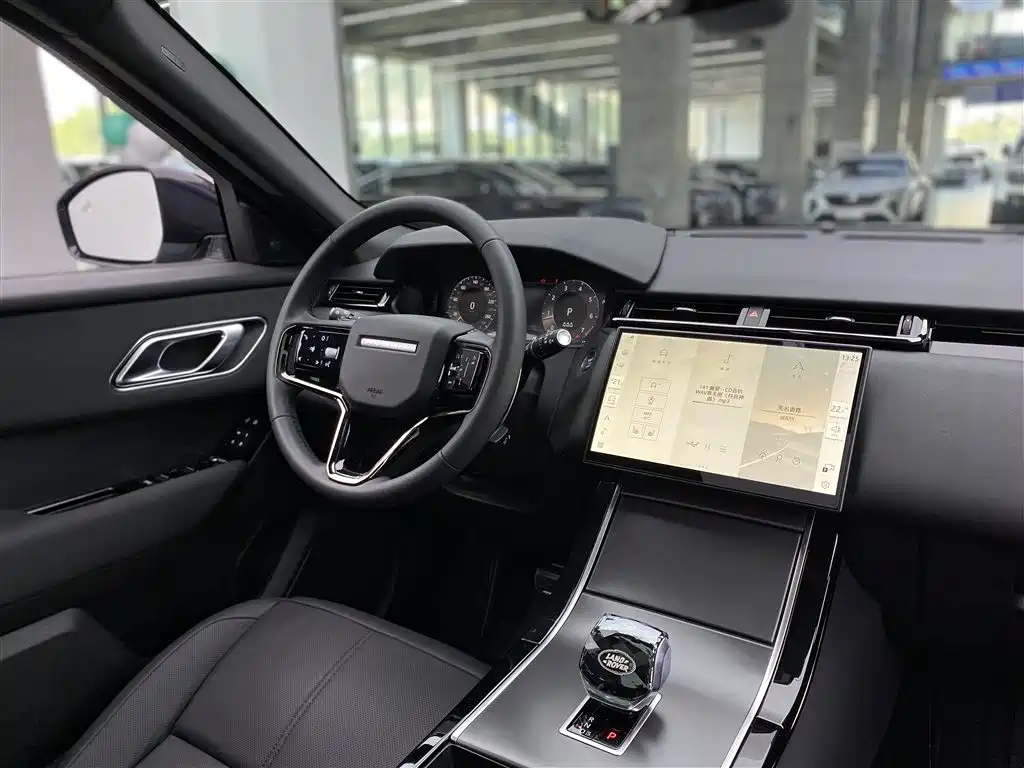 Land Rover Range Rover Velar 2024 — фото 13