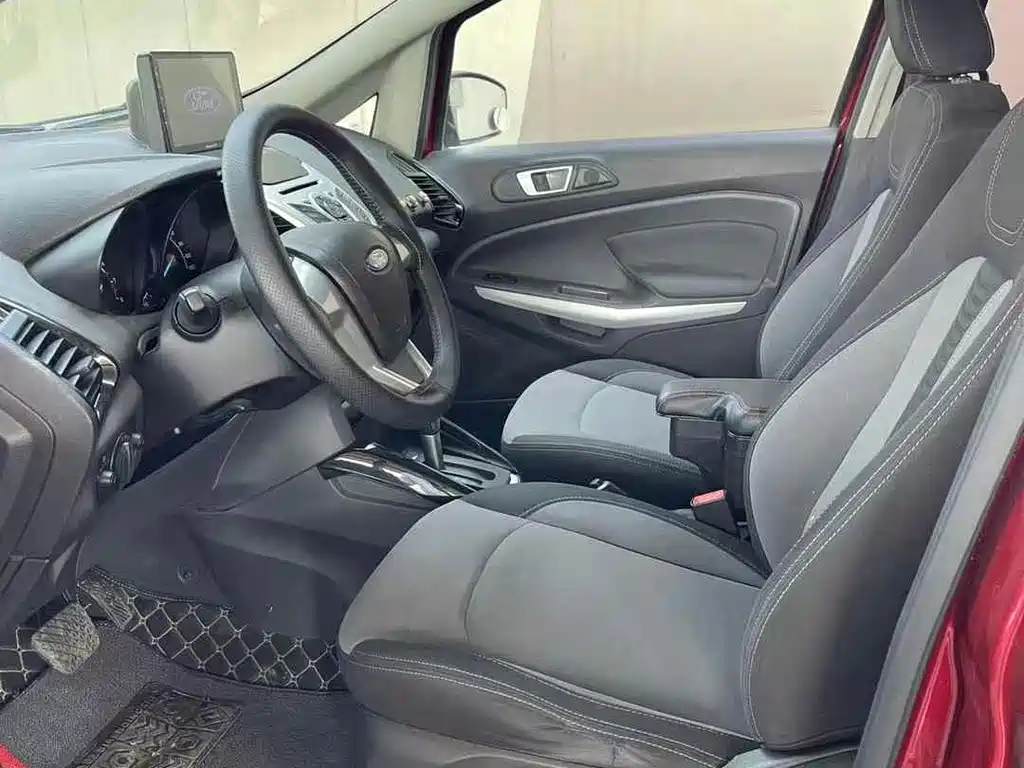 Ford Ecosport 2015 — фото 5