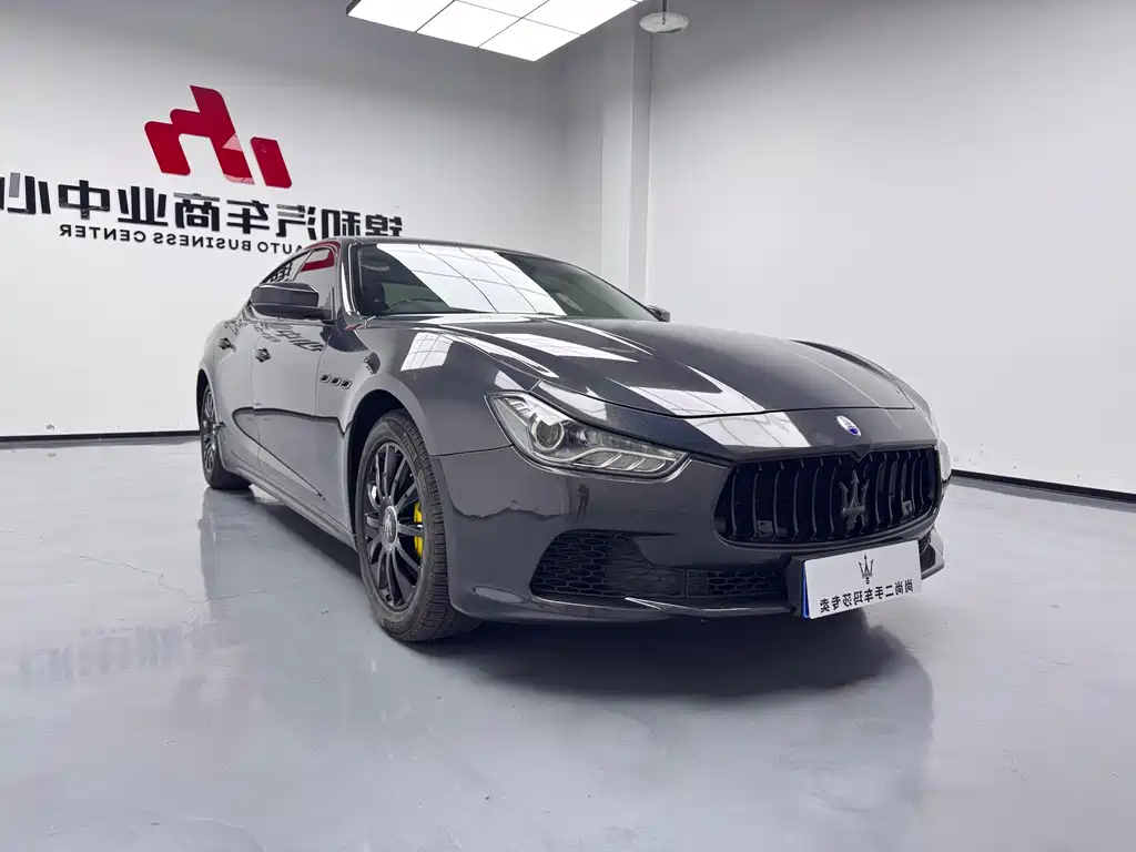 Maserati Ghibli 2017 — фото 3