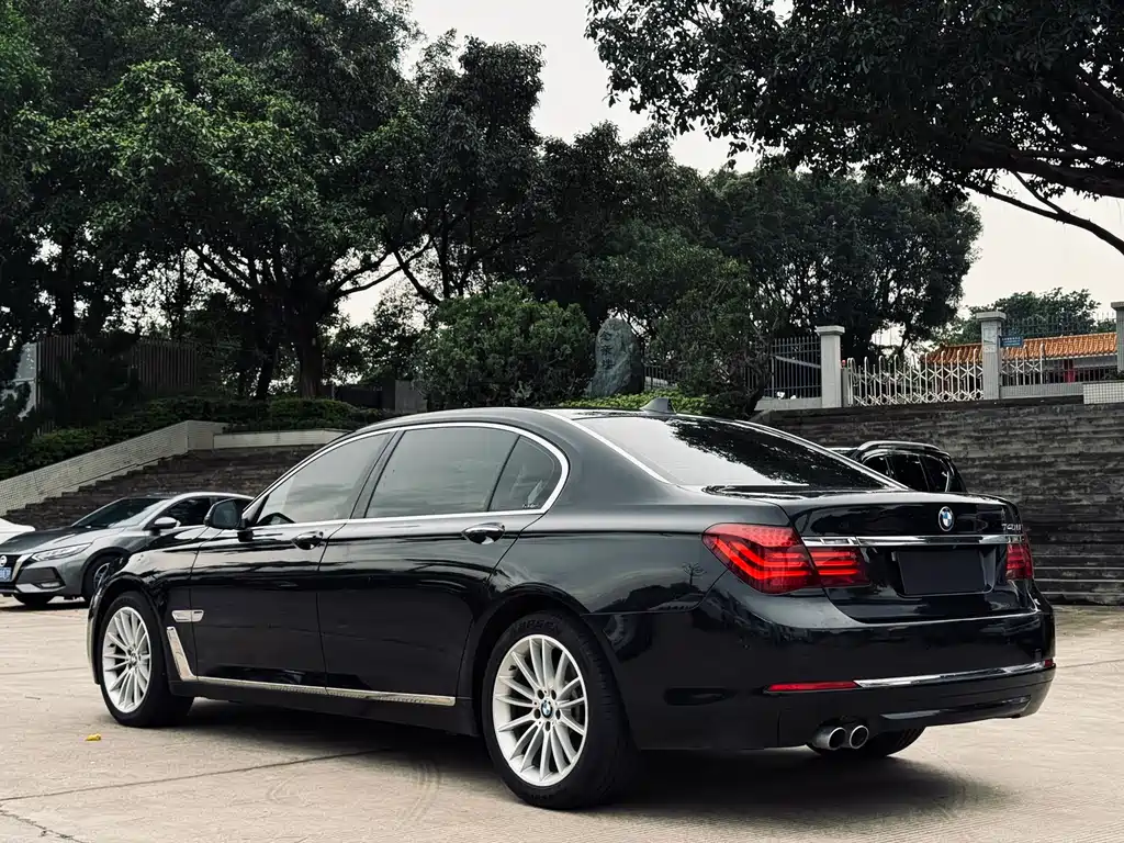 BMW 7 Series 2015 — фото 4