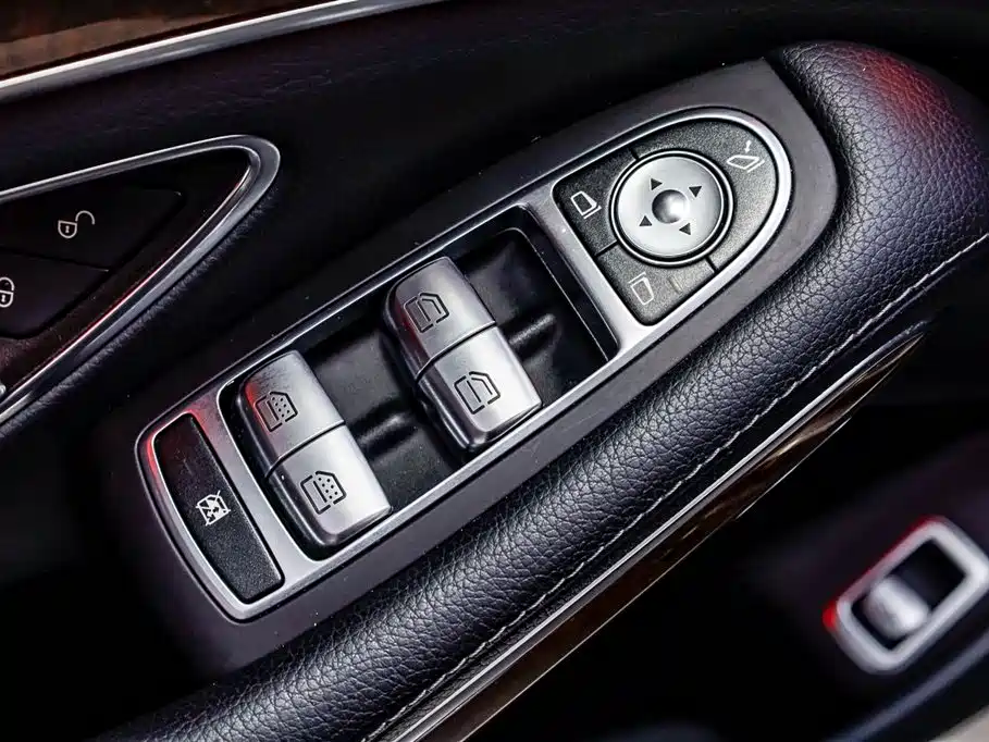 Mercedes-Benz S-Class 2015 — фото 26