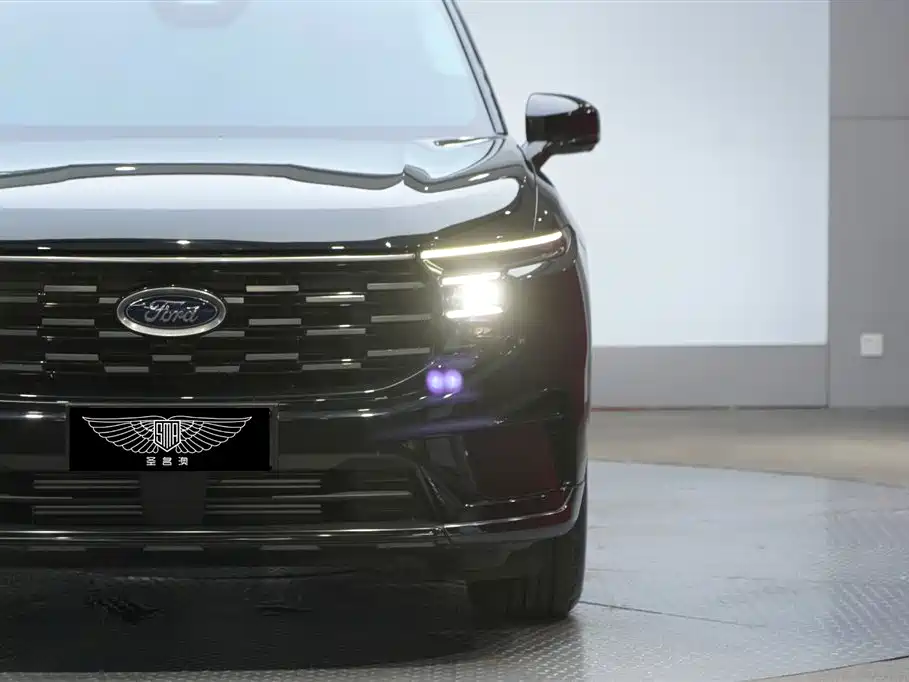 Ford Edge 2025 — фото 2