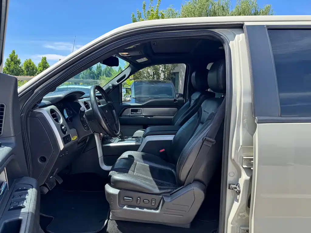 Ford F-150 Raptor 2014 — фото 4