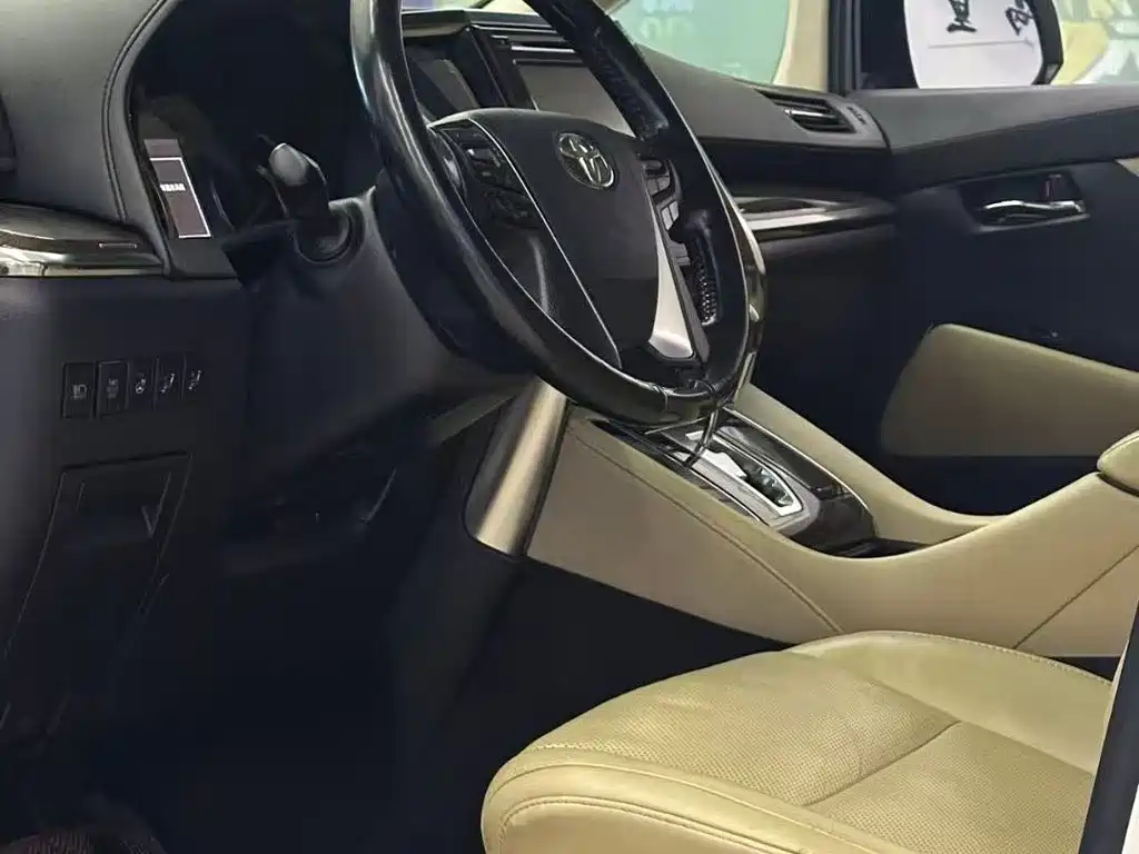 Toyota Vellfire 2019 — фото 5