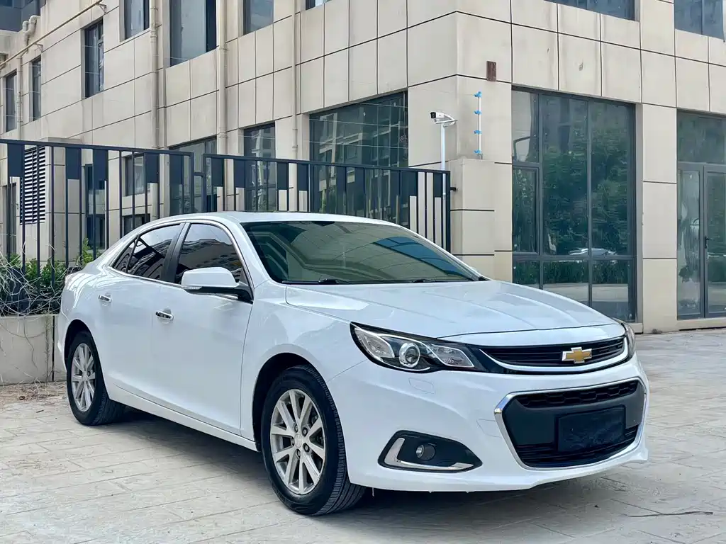 Chevrolet Malibu 2018 — фото 3
