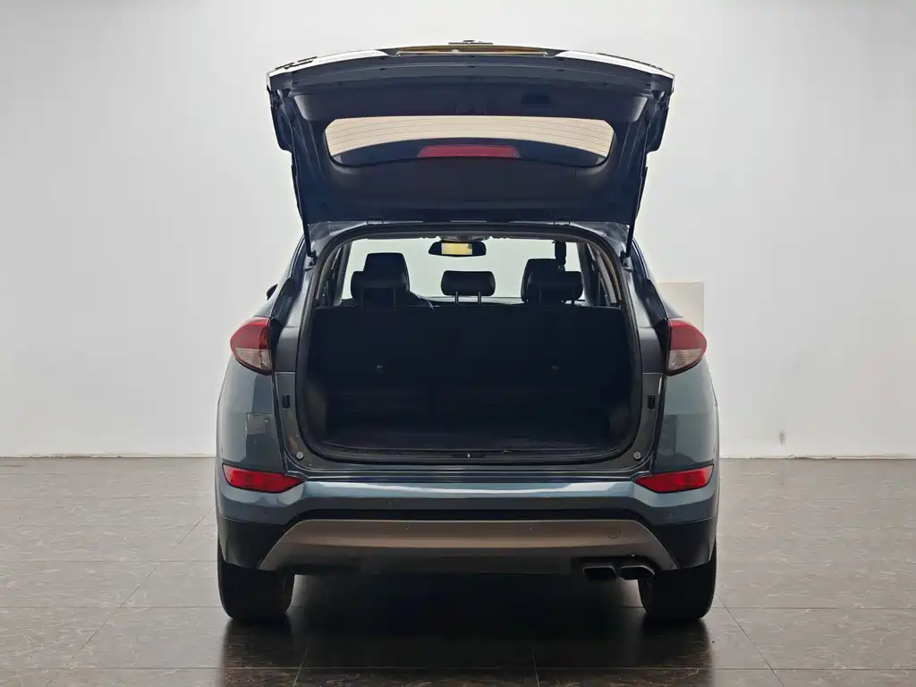 Hyundai Tucson 2018 — фото 12