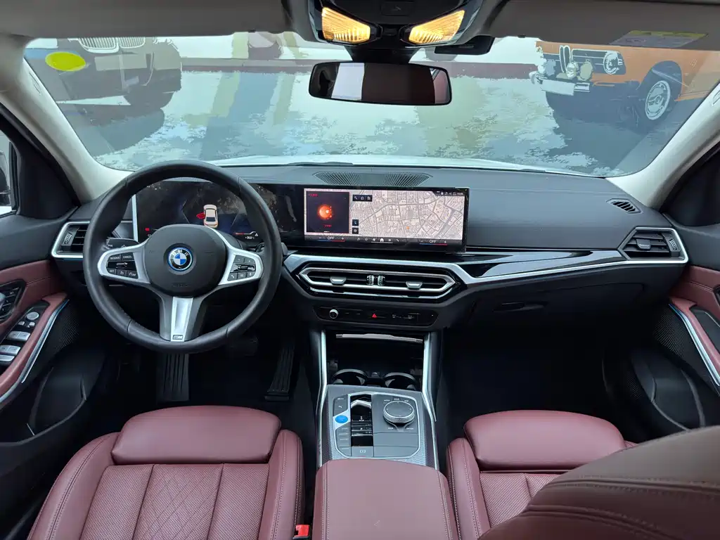 BMW i3 2024 — фото 17