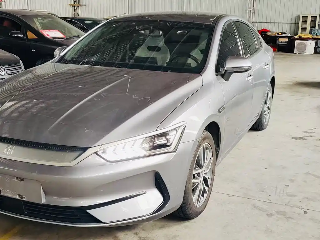 BYD Qin PLUS 2024 — фото 1