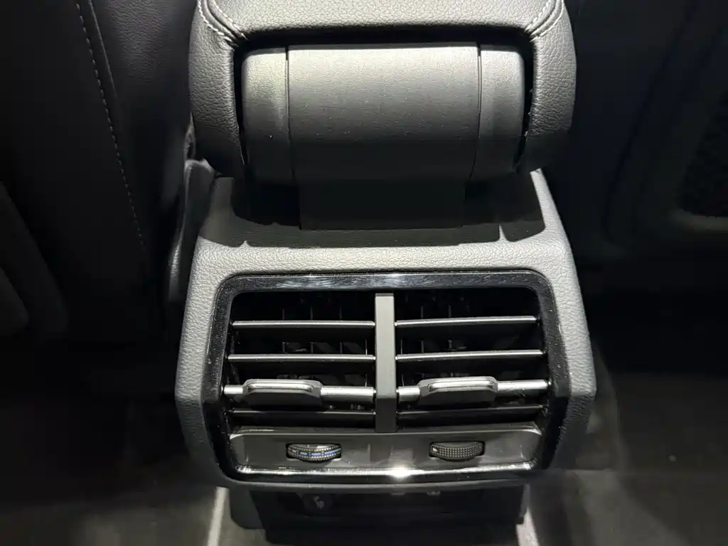 Audi Q3 2023 — фото 14