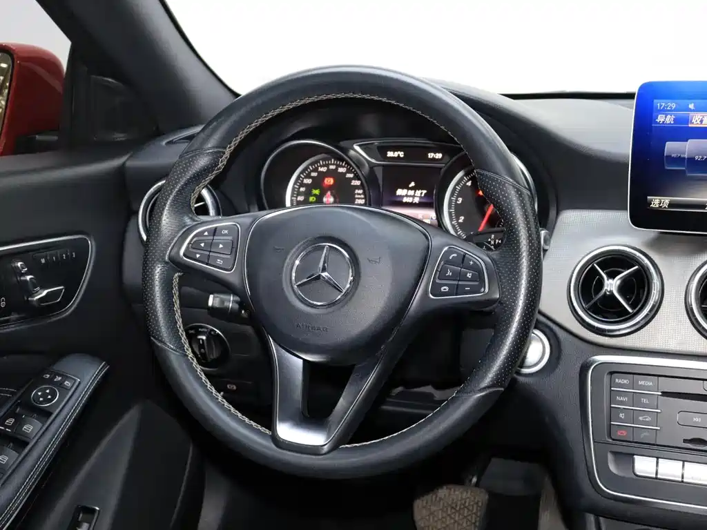 Mercedes-Benz CLA 2017 — фото 7