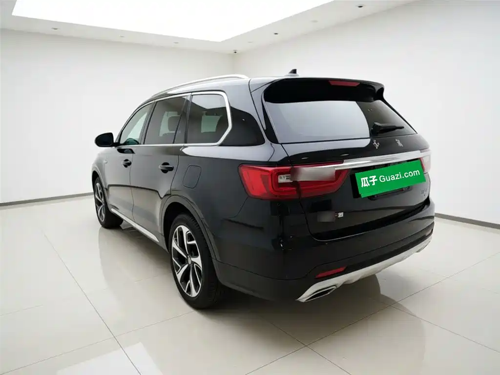 Hongqi HS7 2023
