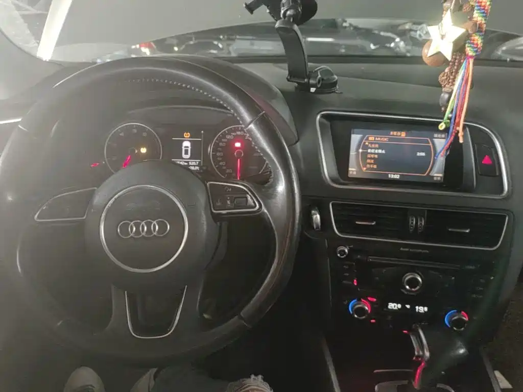 Audi Q5 2015 — фото 10