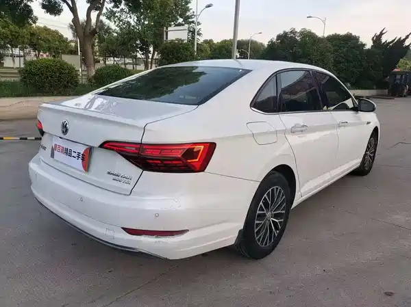 Volkswagen Sagitar 2019