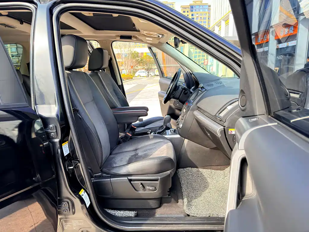 Land Rover Freelander 2 2010 — фото 11