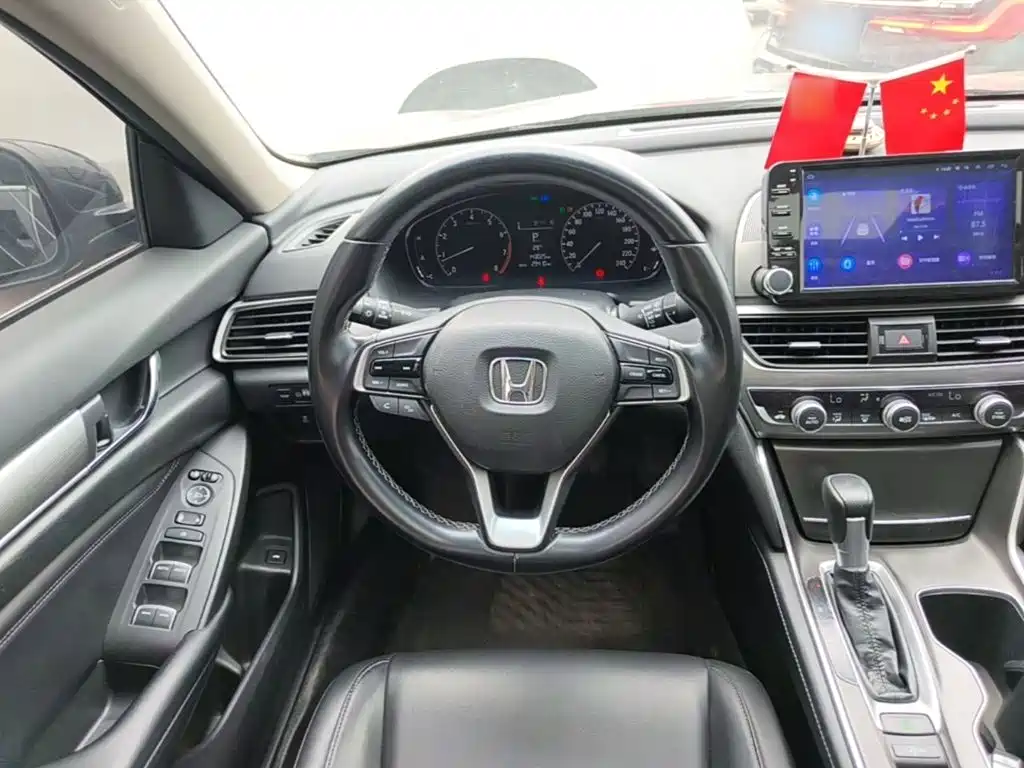 Honda Accord 2021 — фото 11