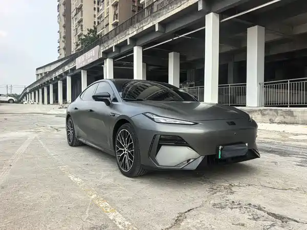 Geely Galaxy E8 2024