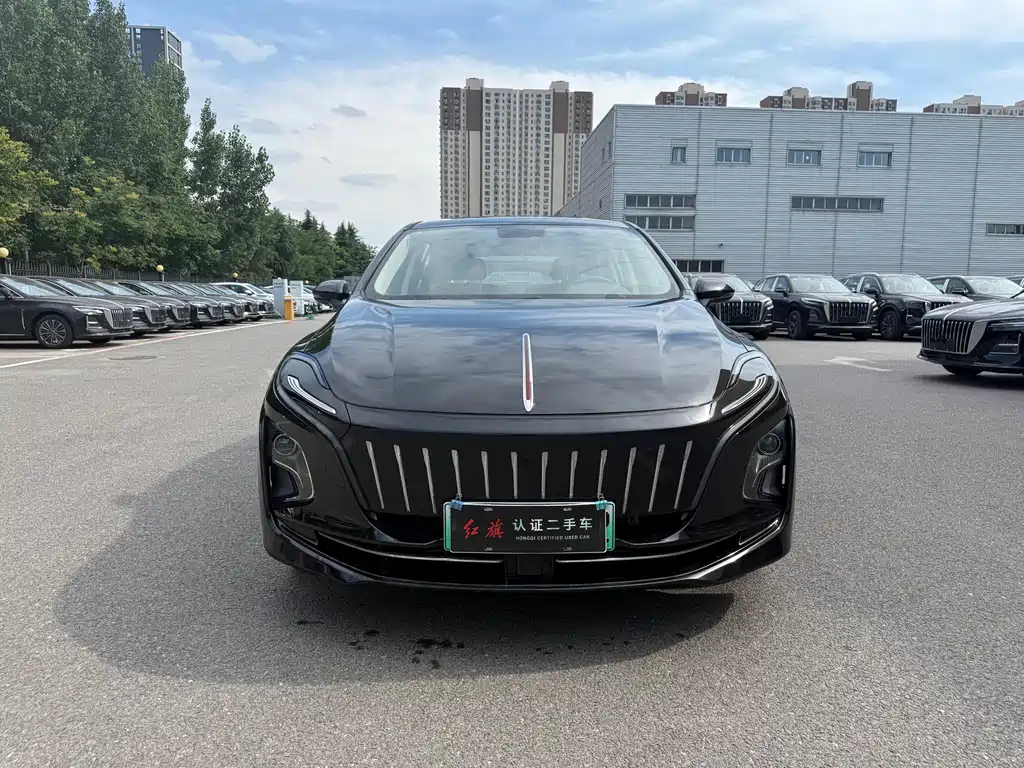 Hongqi E-QM5 2022 — фото 2