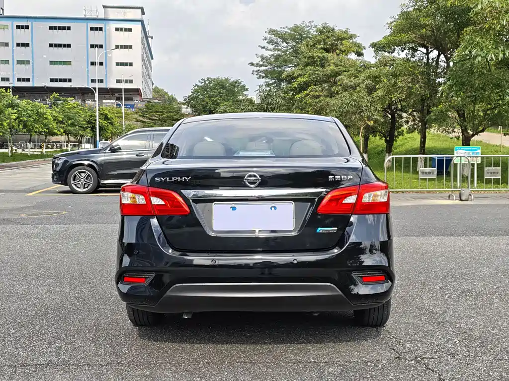 Nissan Sylphy 2018 — фото 14